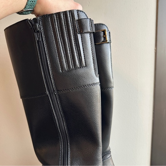**CLARKS* Black Leather Riding Boots Size 6 - Picture 6 of 10